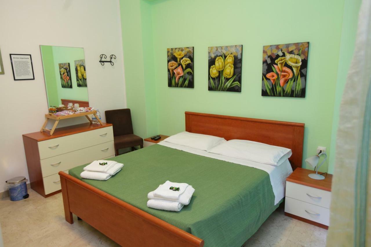 L'Attico Affittacamere B&B كاتانزارو المظهر الخارجي الصورة