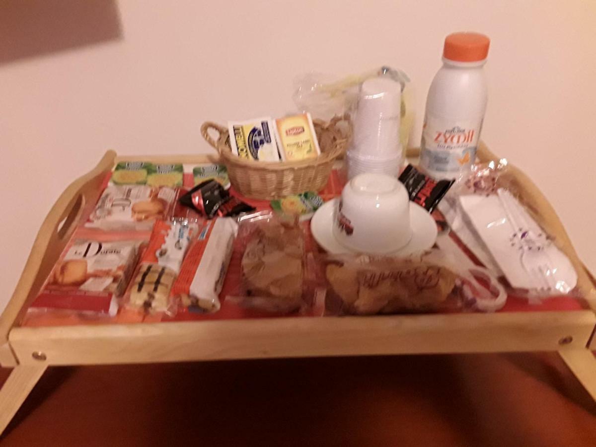 L'Attico Affittacamere B&B كاتانزارو المظهر الخارجي الصورة